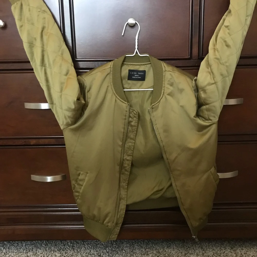 Bomber jacket - Picture 3 of 4